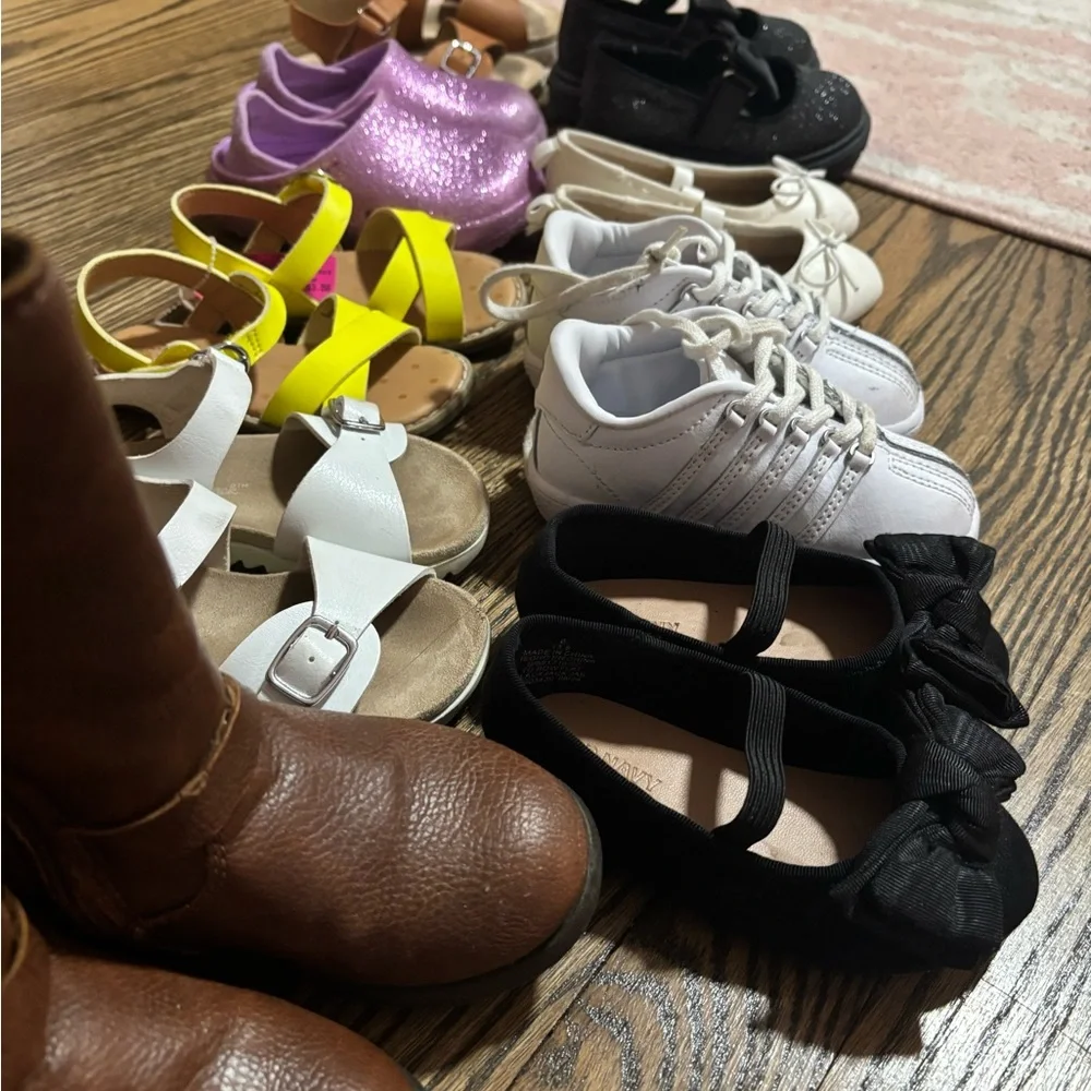 Toddler girls shoes size 6
